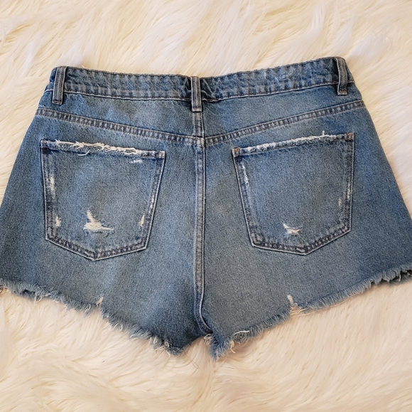 ZARA MID RISE SHORTS - Picture 5 of 8